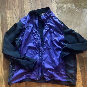 VINTAGE NYLON WINDBREAKER FROM THE 80’s